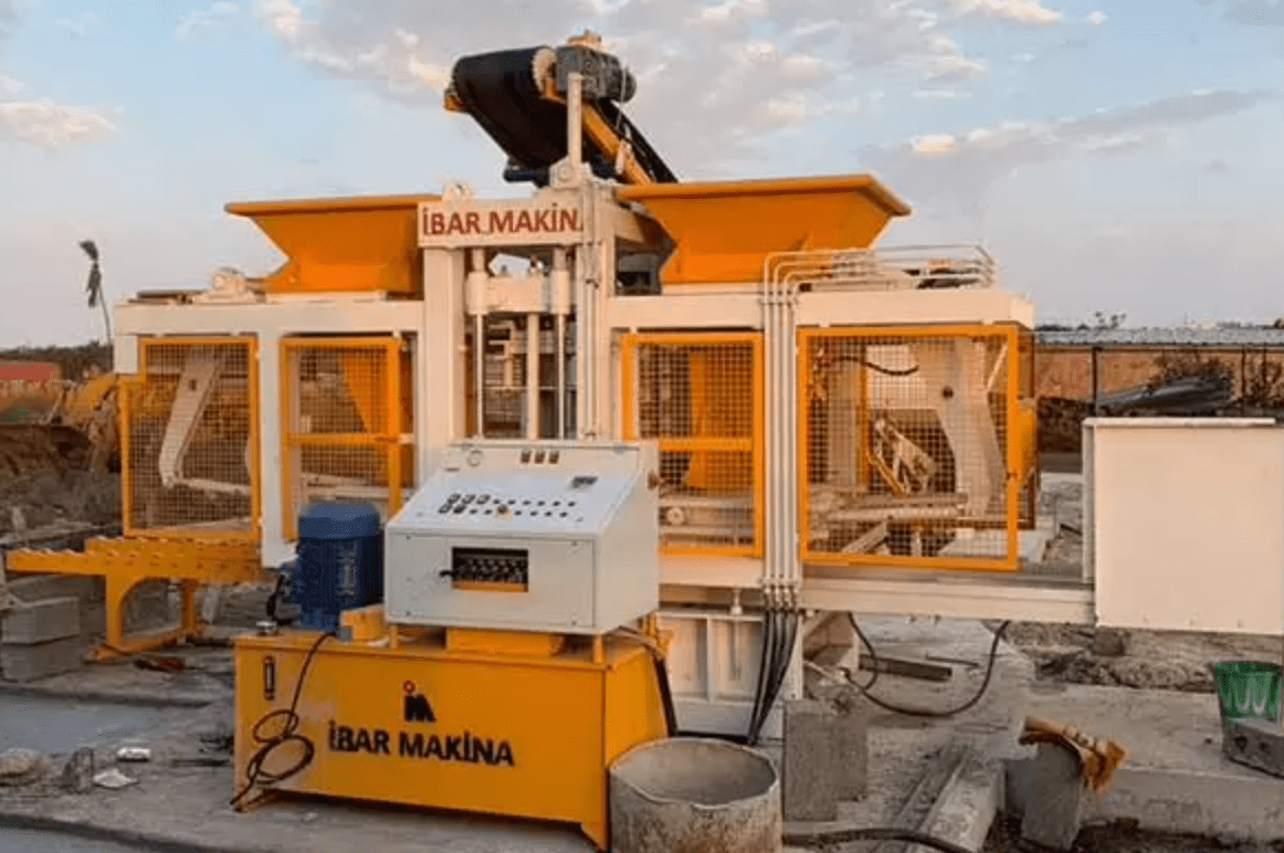 CBM 12-2 Block machine – Paving Machine Installation Senegal